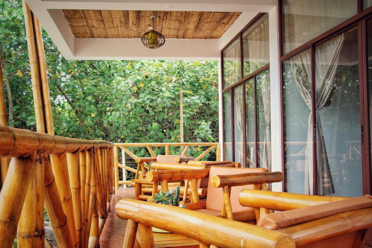Seaside Garden Ecolodge モンピチェ エクステリア 写真