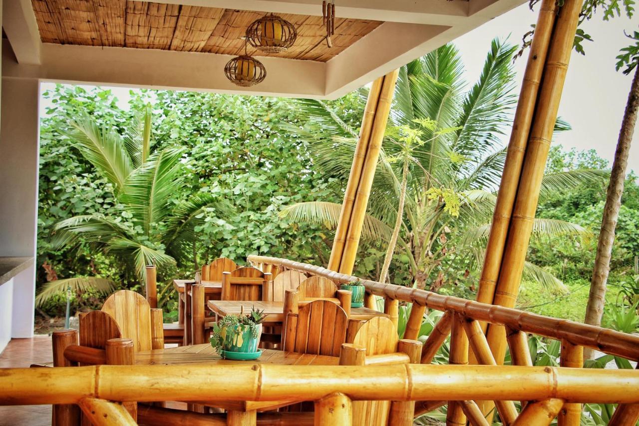 Seaside Garden Ecolodge モンピチェ エクステリア 写真